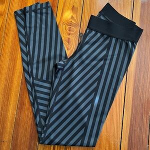 GapFit gfast Striped Trainer Leggings